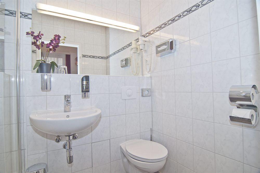 West An Der Bockenheimer Warte Hotel 3*