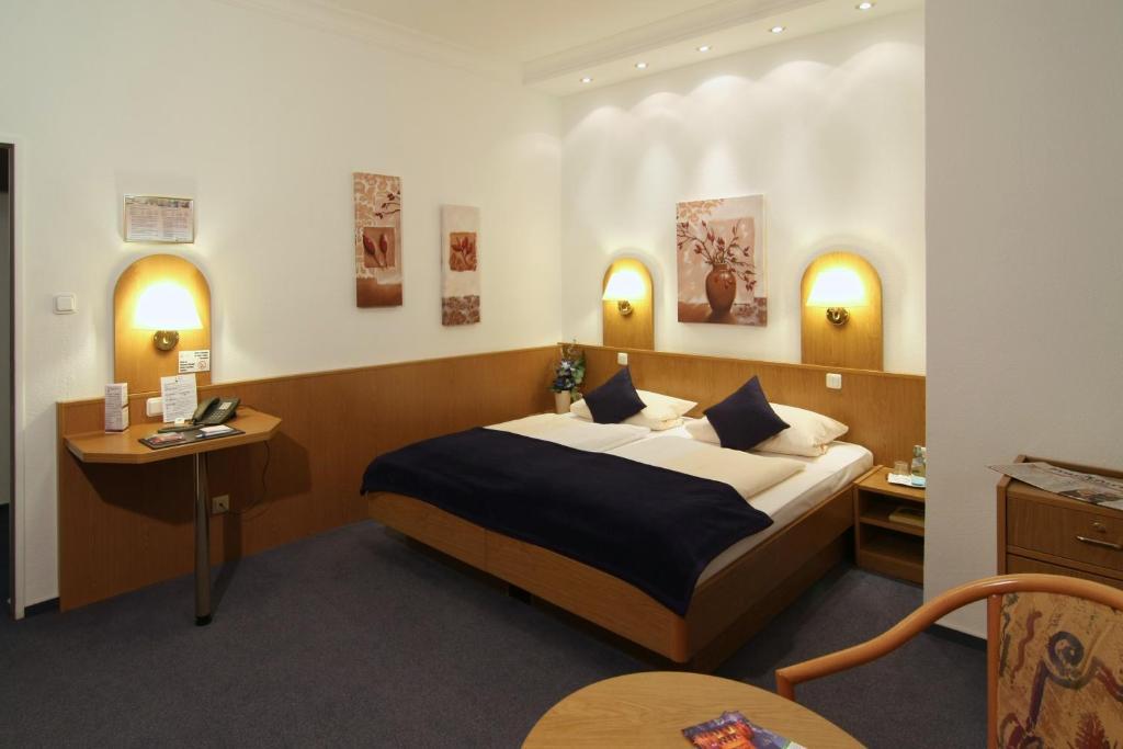 West An Der Bockenheimer Warte Hotel 3*